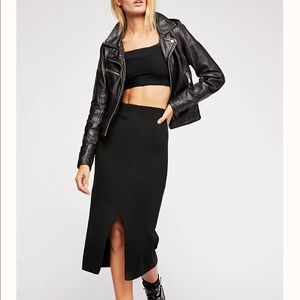 Never worn Free People skyline midi skirt.